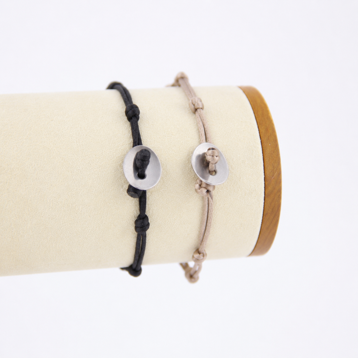 Pulseira Freio em prata 925 e fio importado, vista frontal