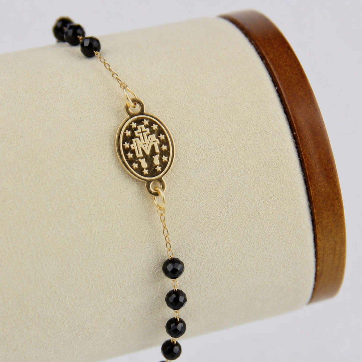 Pulseira Barra — pulseira masculina de aço com placa, vista lateral