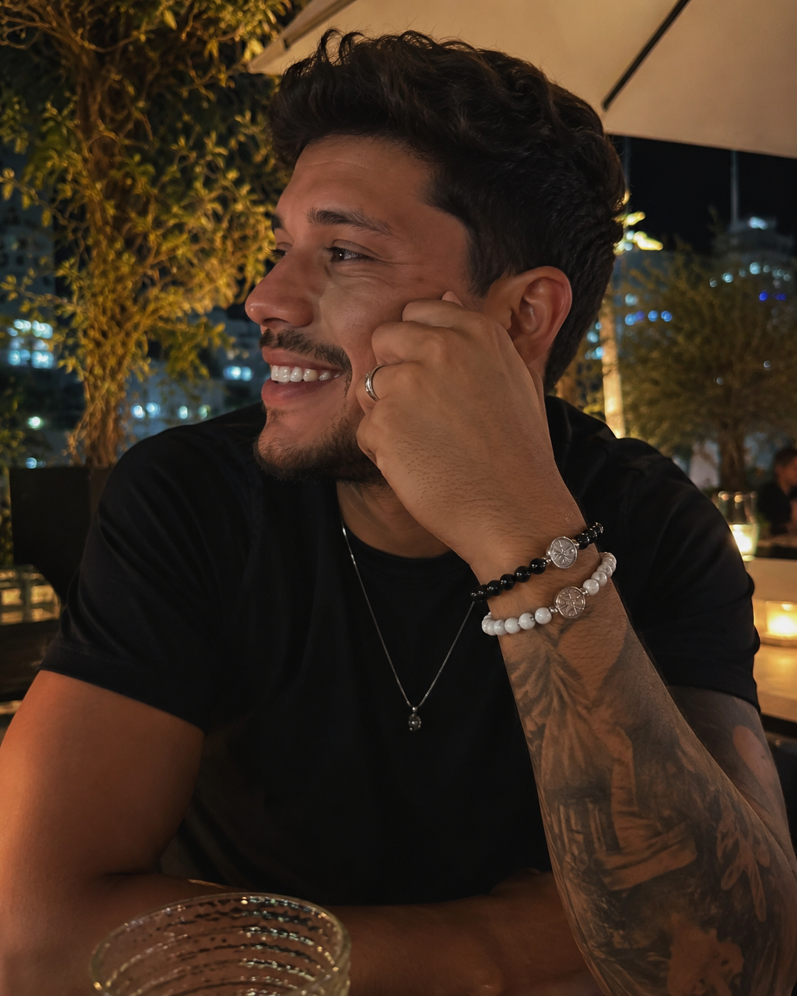 Pulseira Giz no pulso masculino, uso real
