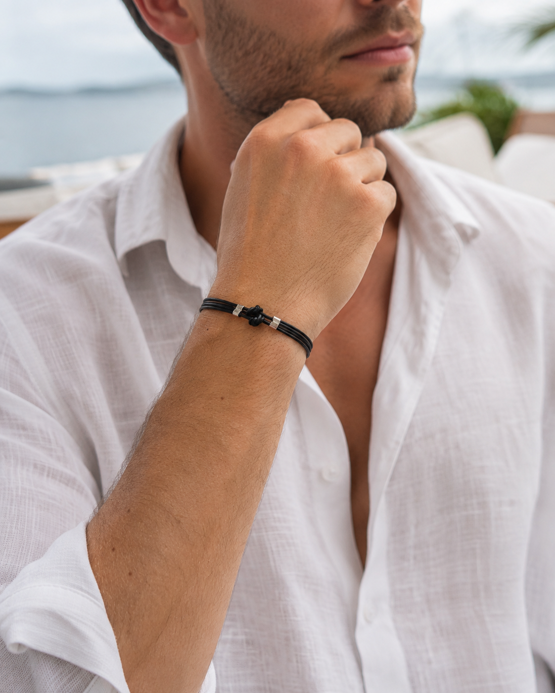 Pulseira Nó — pulseira masculina de couro, vista lateral
