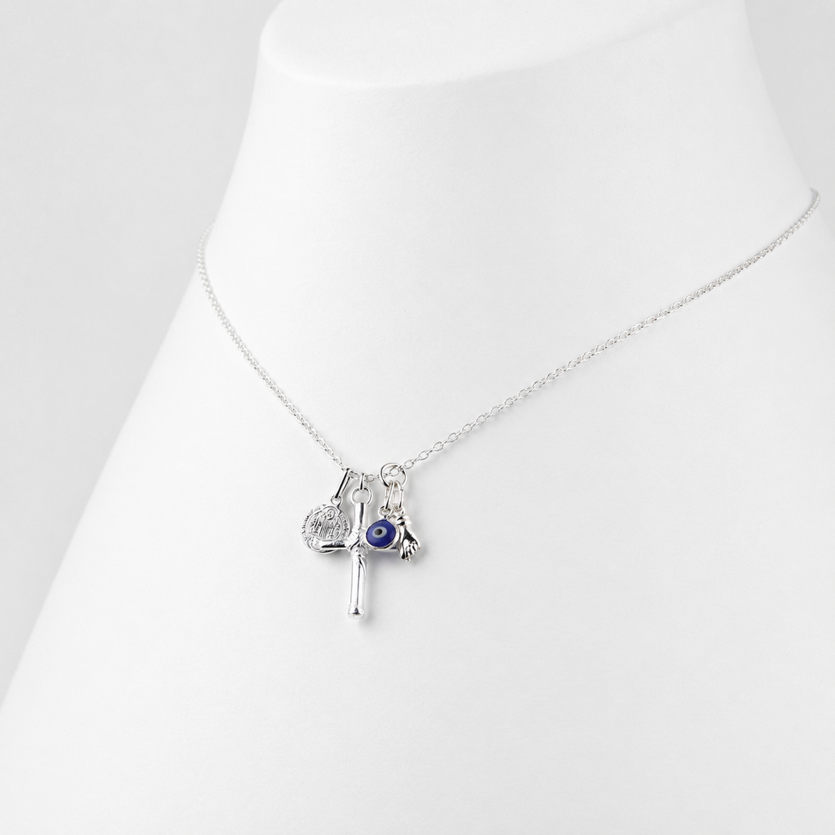 Colar Escudo — colar masculino de prata 925 com amuletos da LASTRO